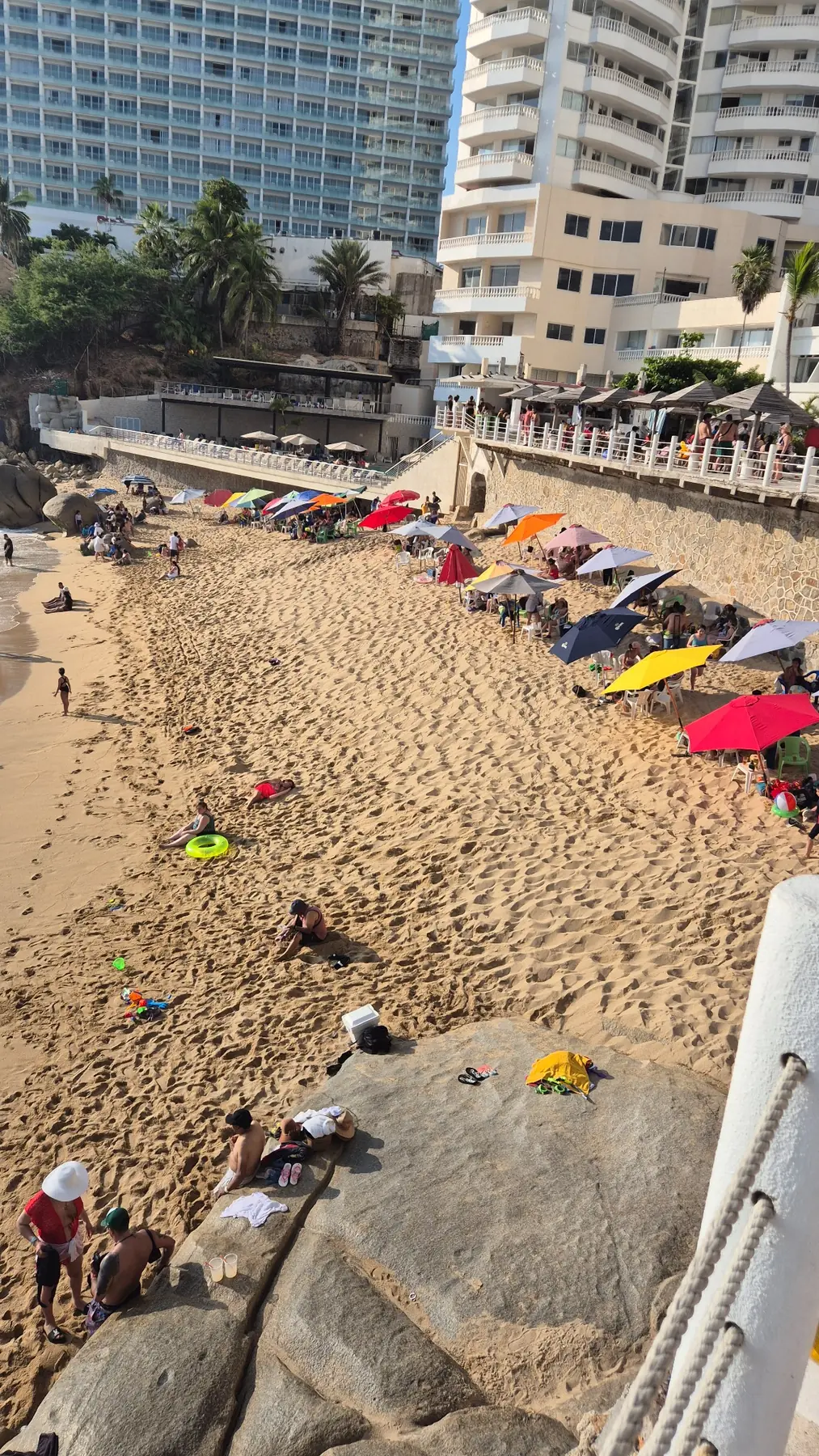 Acceso a playa y zona de descanso
